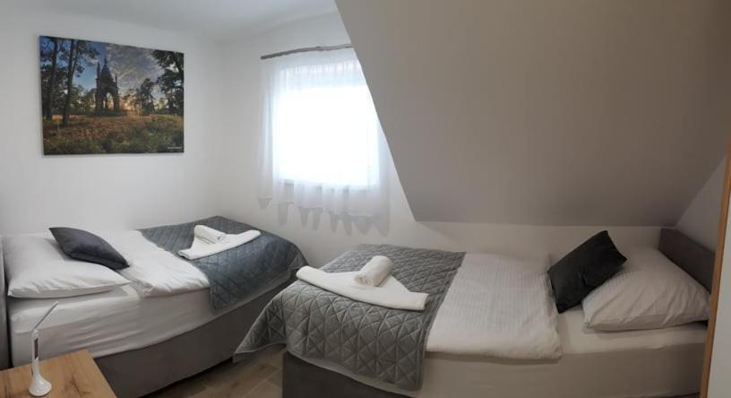 Apartmanovy Dum Na Kolonade Леднице Экстерьер фото