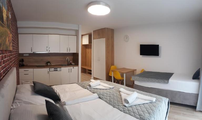 Apartmanovy Dum Na Kolonade Леднице Экстерьер фото